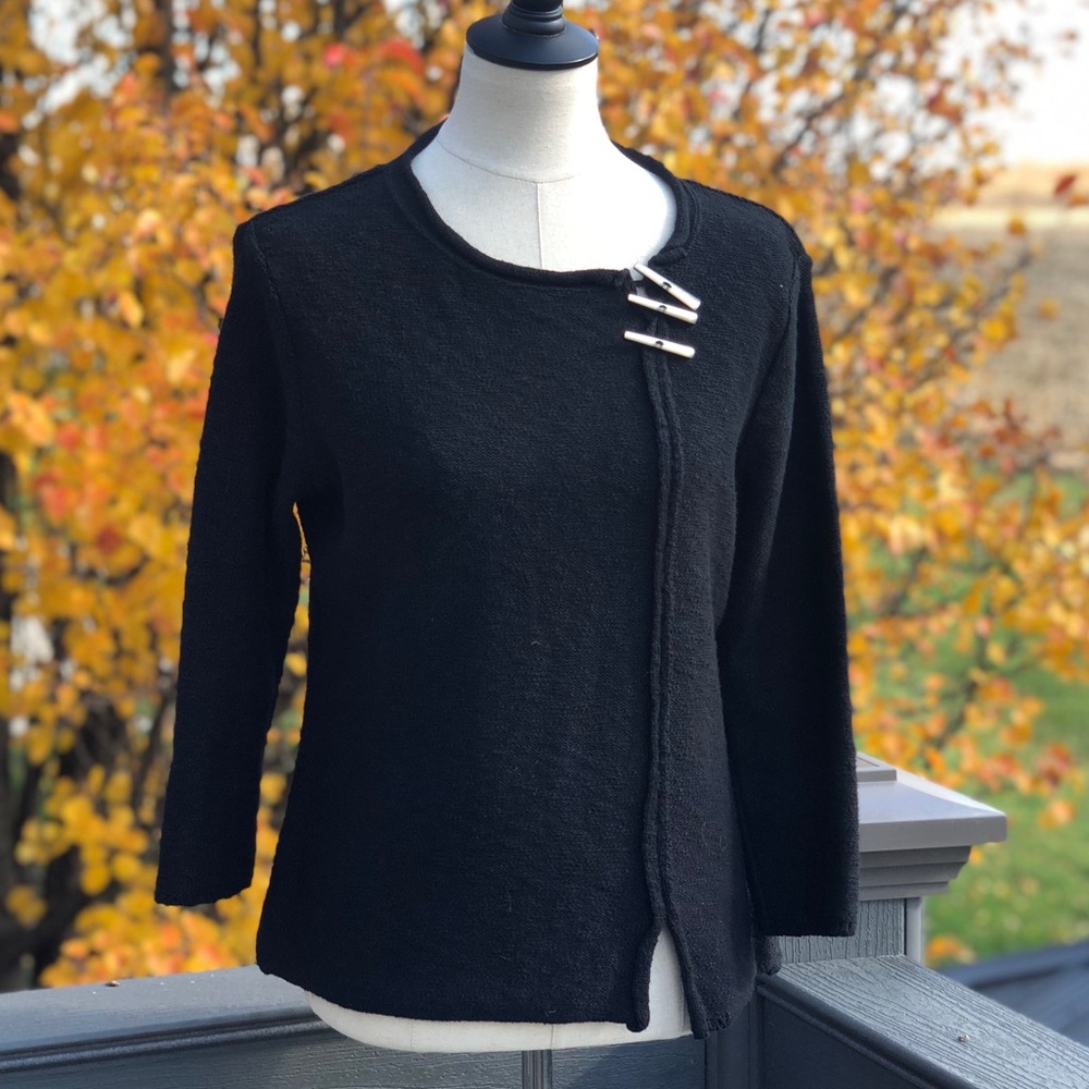 WILLOW Black 3/4” Sleeve Sweater